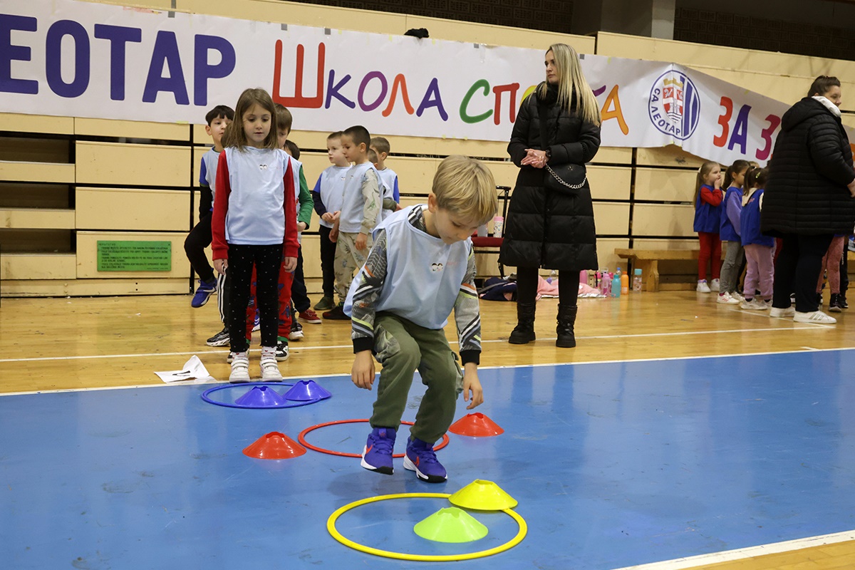 Skola sporta 5.jpg (333 KB)