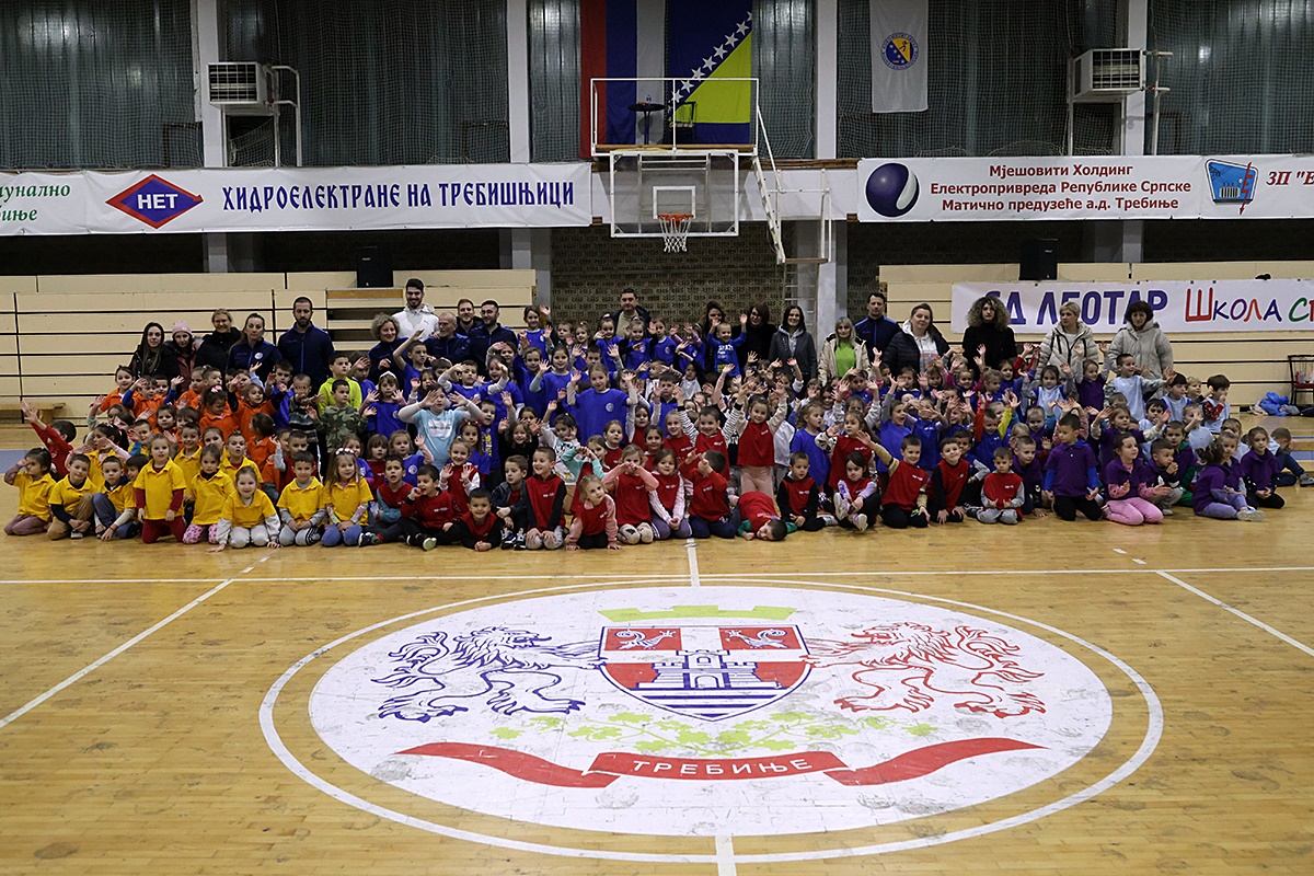 Игра, граја и лијепо дружење: Одржан завршни тренинг полазника Школе спорта (ФОТО)