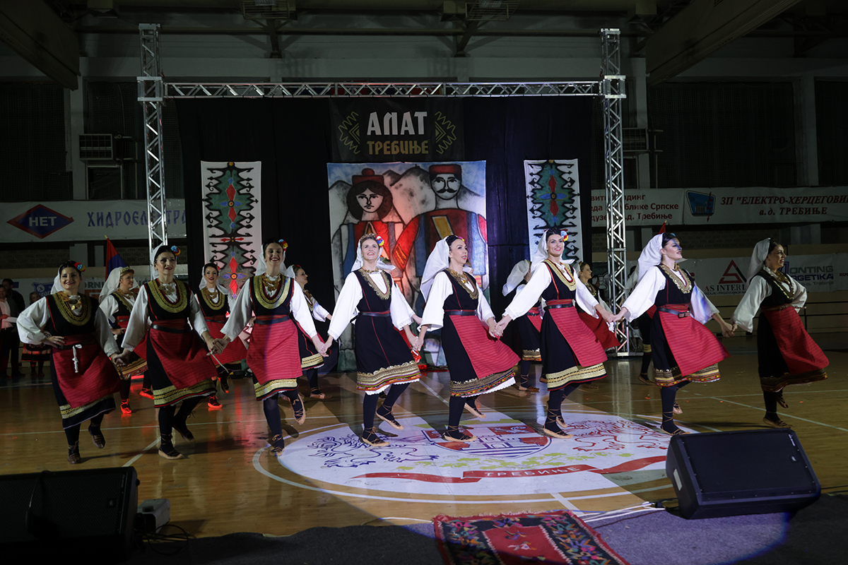 Folklor 14.jpg (807 KB)