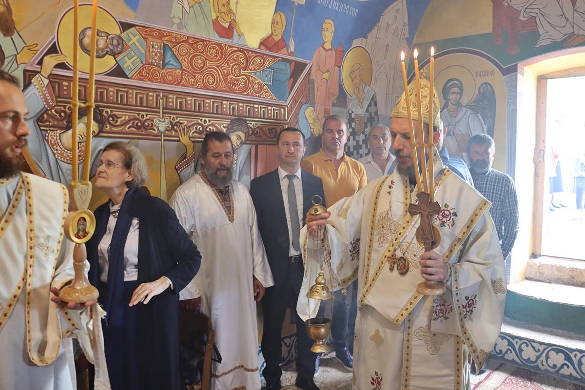 Владика Димитрије богослужио у Грмљанима