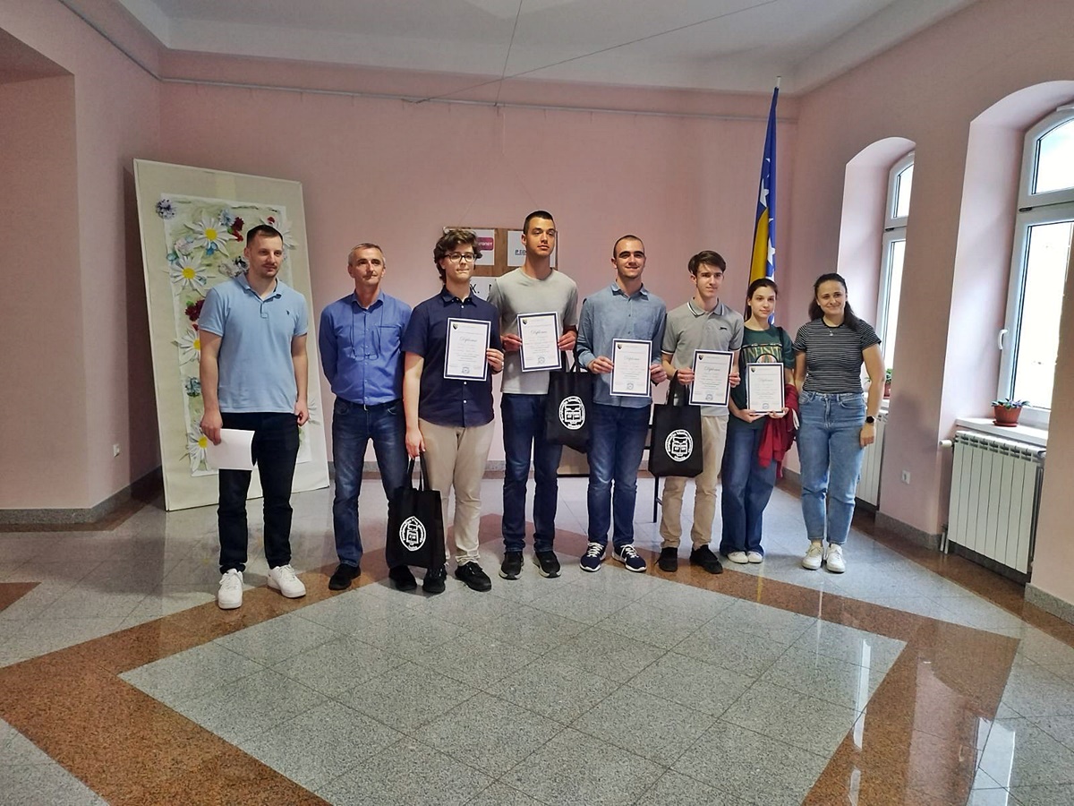 Вук Јанковић на Интернационалној математичкој олимпијади у Великој Британији