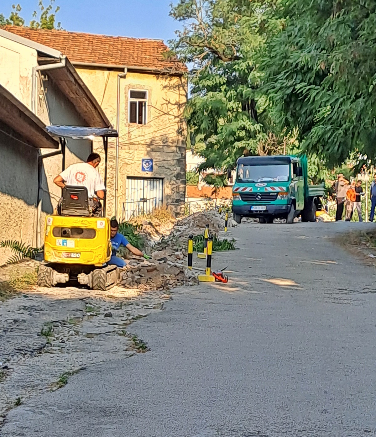 Почели радови на постављању освјетљења у Немањиној улици