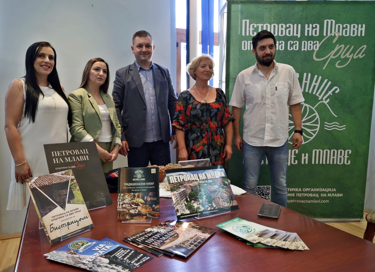 Уприличен пријем за делегацију Општине Петровац на Млави