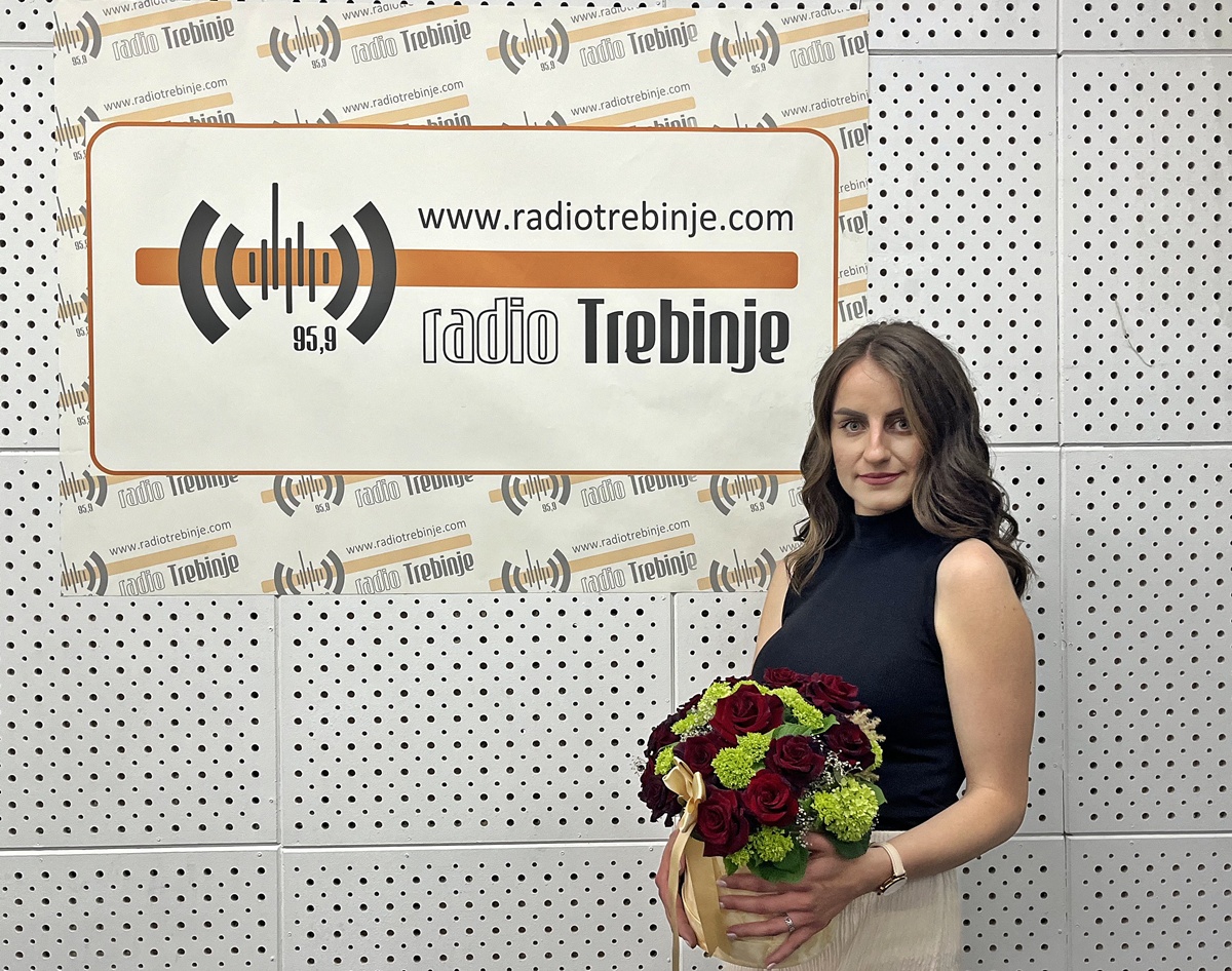 “Eliksir”: Ivanina cvjetna priča od zemlje do vaze (AUDIO)