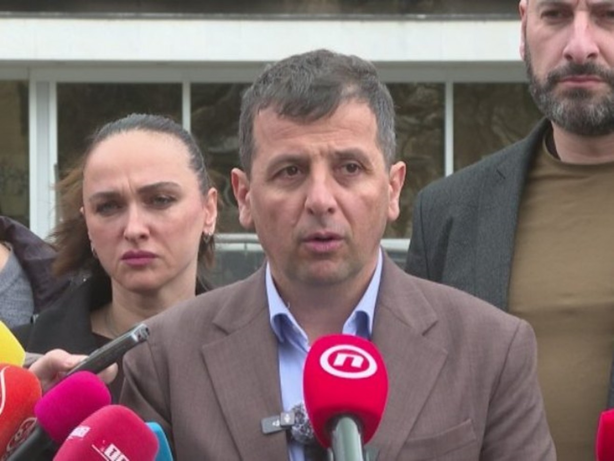 Вукановић тражи да што прије буде расвијетљeно паљење његовог аутомобила