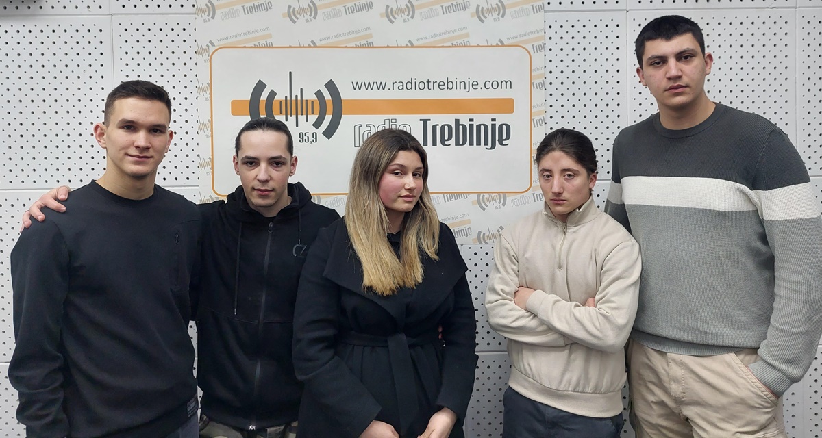 „Школски час“: „ Да остане траг“- Матуранти ЦСШ своме граду (АУДИО)