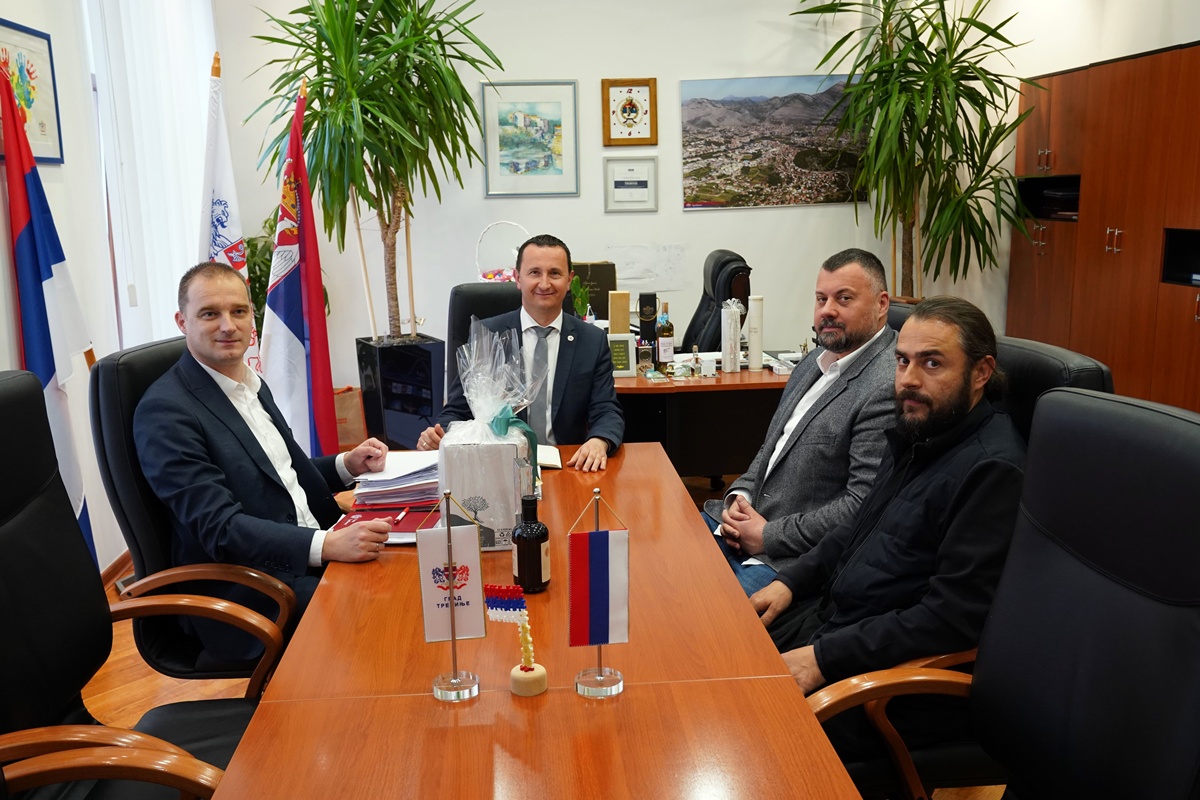 Пријем код Ћурића: Маслинова уља из Требиња препозната у Њујорку