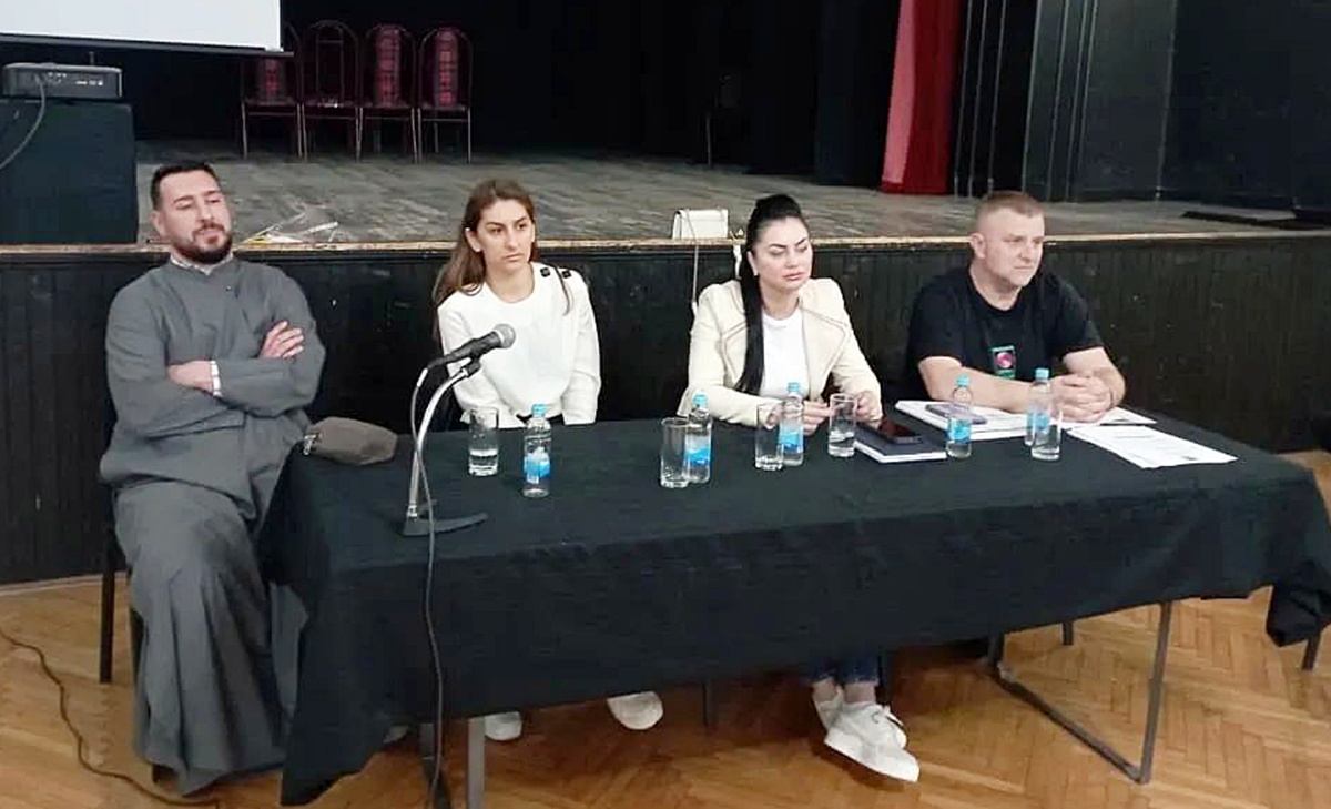 Предавање „ Изабери живот, а не дрогу“ за требињске средњошколце