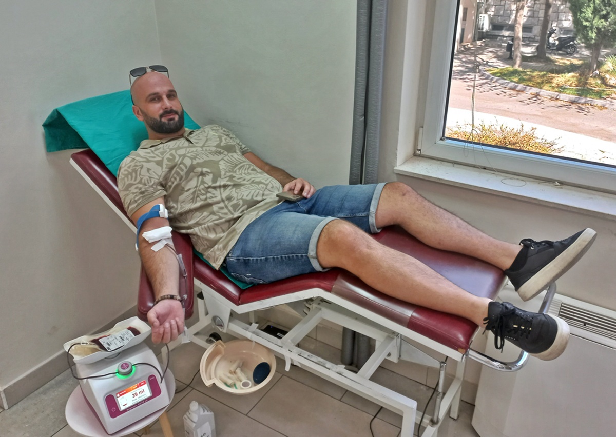 Kapi života darovali humanisti HET-a