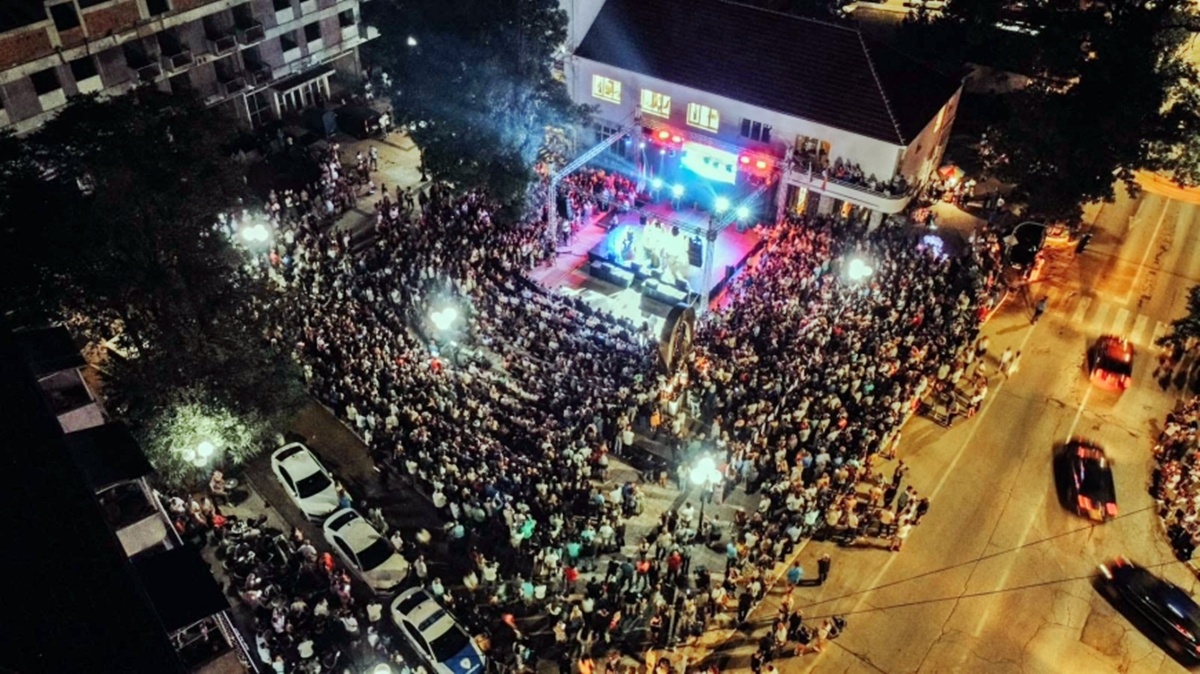 Свечани олимпијски програм и концерт ансамбла “Фенечки бисери”