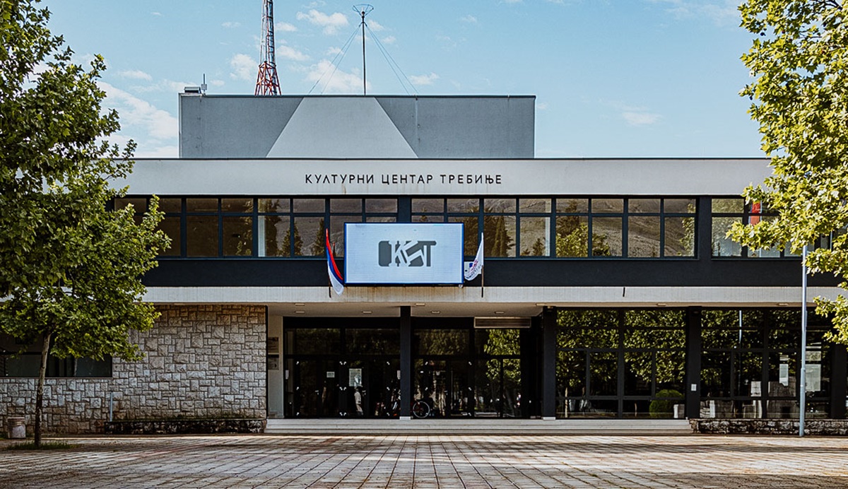 264102690_4702330779805309_1775252420619372683_n.jpg (399 KB)