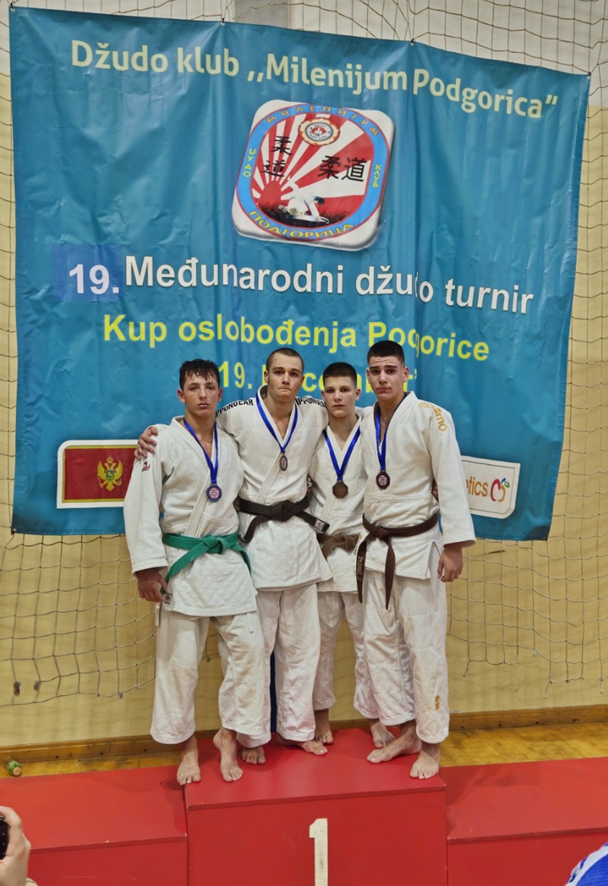 1000068764.jpg (477 KB)