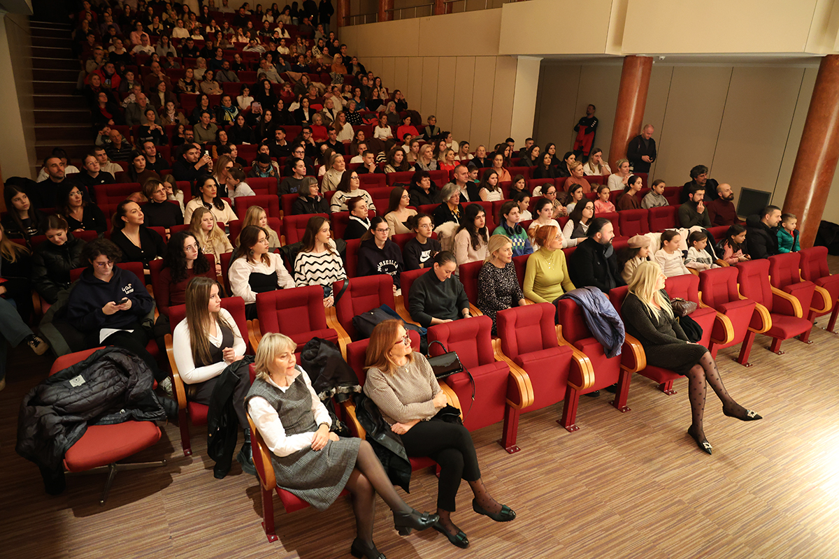 Mladi talenti 4.jpg (999 KB)