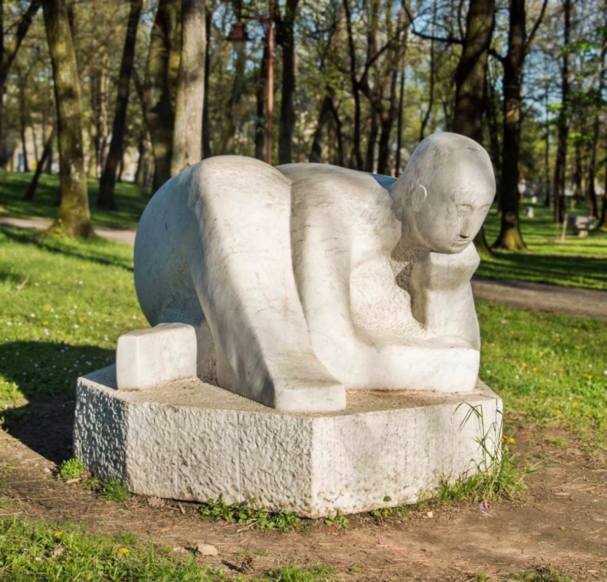 Skulpture-muzej-na-otvorenom-9-1024x983.jpeg (418 KB)