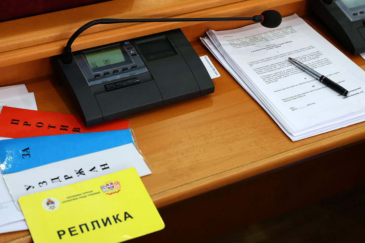 Skupstina 14.jpg (634 KB)