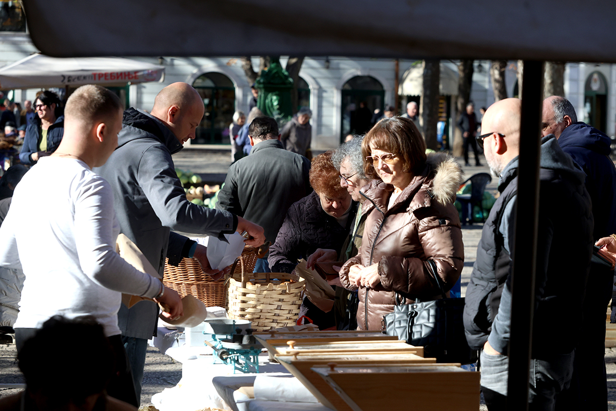 tB SUBOTA 13 12 (8).jpg (724 KB)