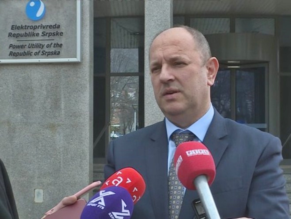 Petrović: Srpska mora adekvatno odgovoriti i zaštititi institucije