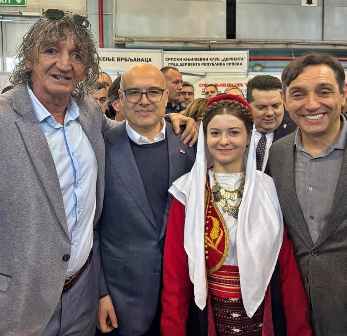 Tema jutra: Članovi ANI „Jovan Dučić“ na Sajmu zavičaja u Novom Sadu (AUDIO)