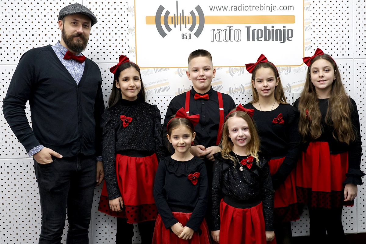 Tema jutra: Bubamarci vas pozivaju na predstavu “Mi smo djeca azbuke” (AUDIO/ VIDEO)