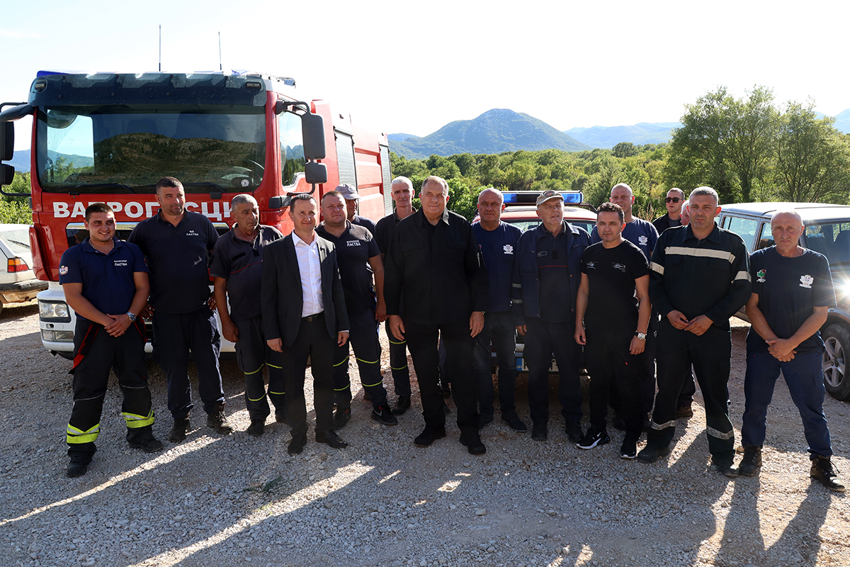 Dodik 6.jpg (888 KB)