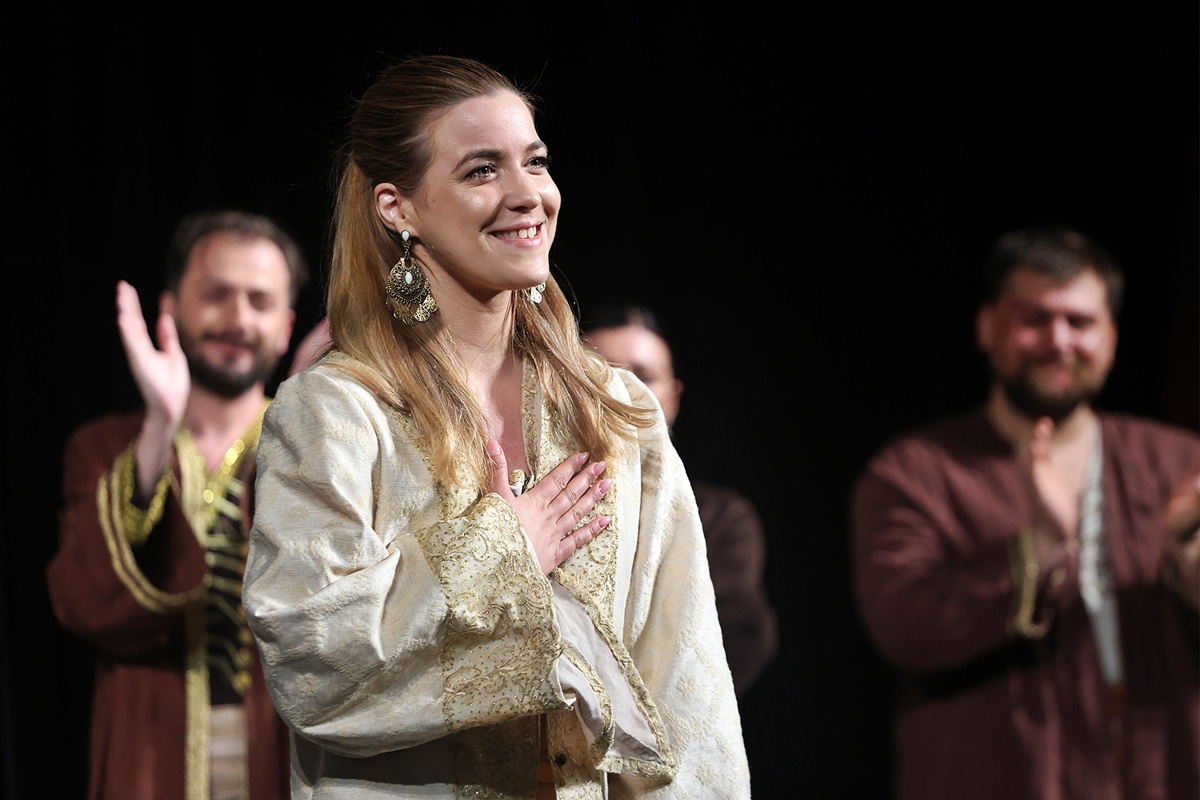 Protagonista Milica Stojadinovic.jpg (243 KB)