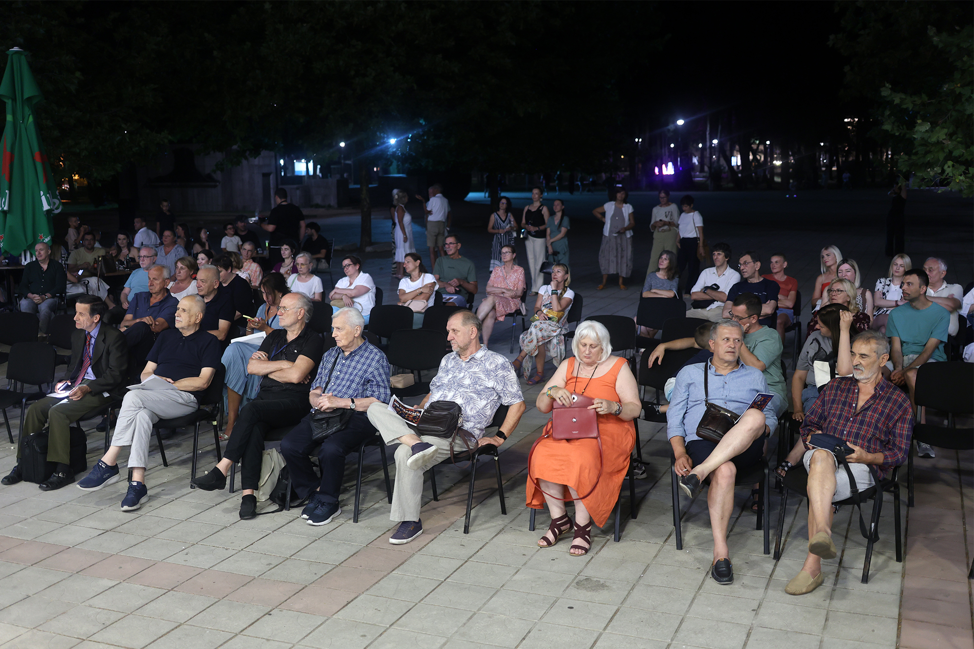 Trebinje Okrugli sto.jpg (1.72 MB)