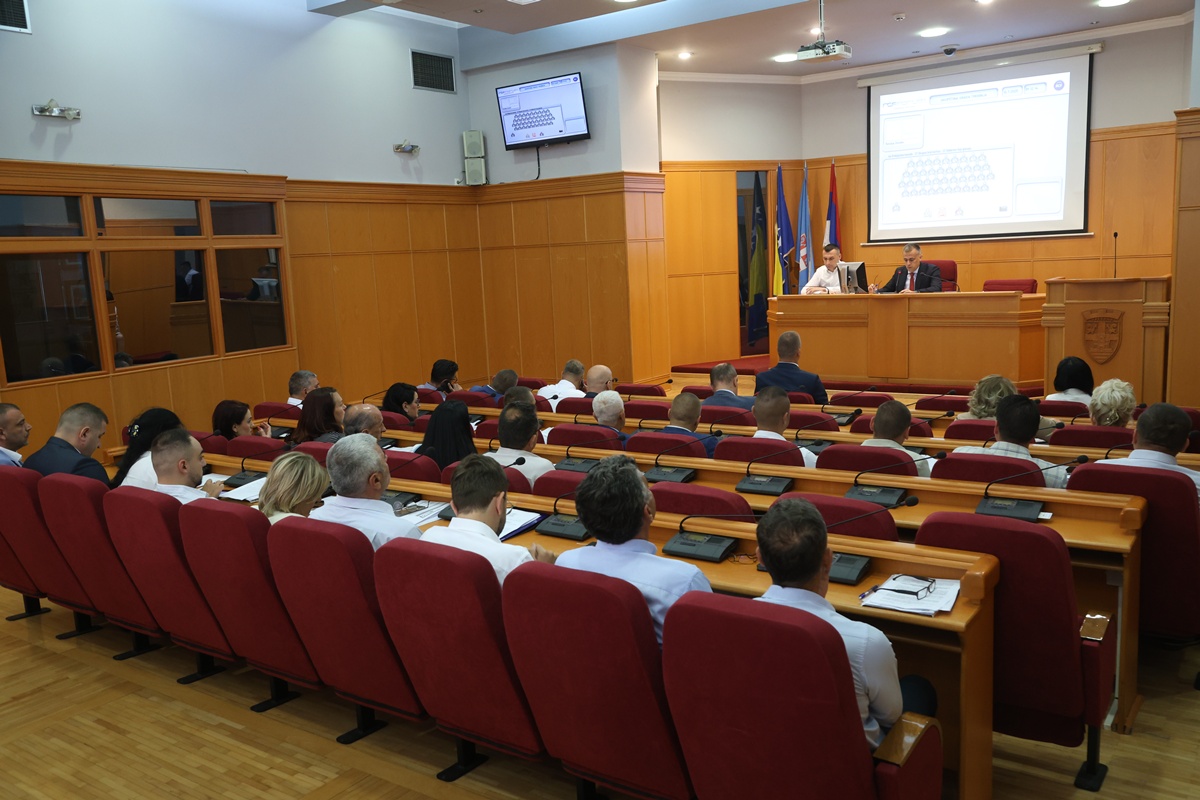    Центар за социјални рад ће управљати Дневним центром за дјецу и омладину са потешкоћама у развоју