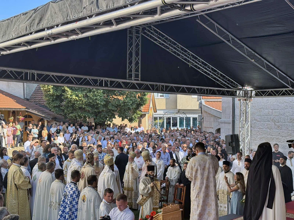 RTRS i RTS direktno prenose svečani program iz Nevesinja