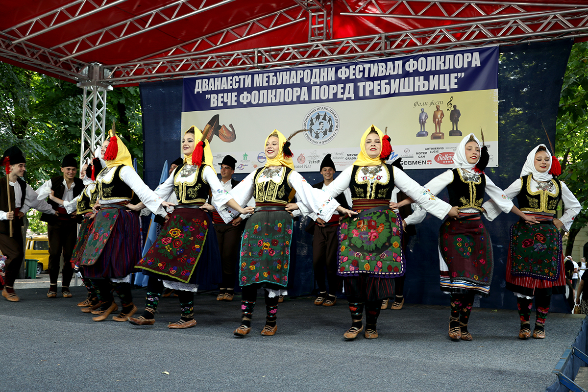 Folklor 20.jpg (1.11 MB)