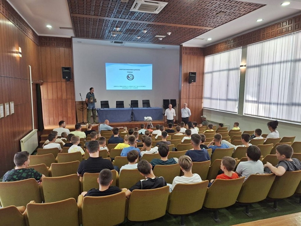Počela teorijska nastava za polaznike Škole ribolova