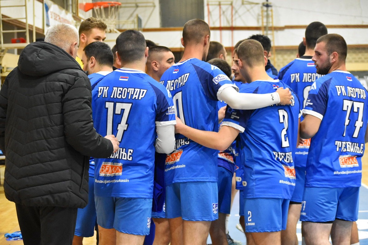 574866933_1452138633231223_9073931353908528970_n.jpg (303 KB)