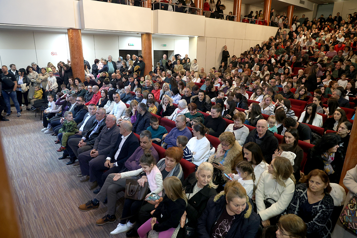 Alat 19.jpg (1.02 MB)