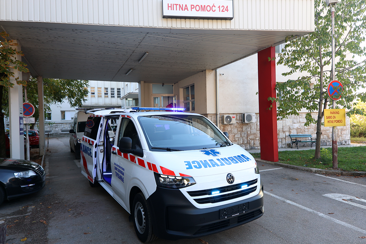 Hitna pomoc 1.jpg (1010 KB)