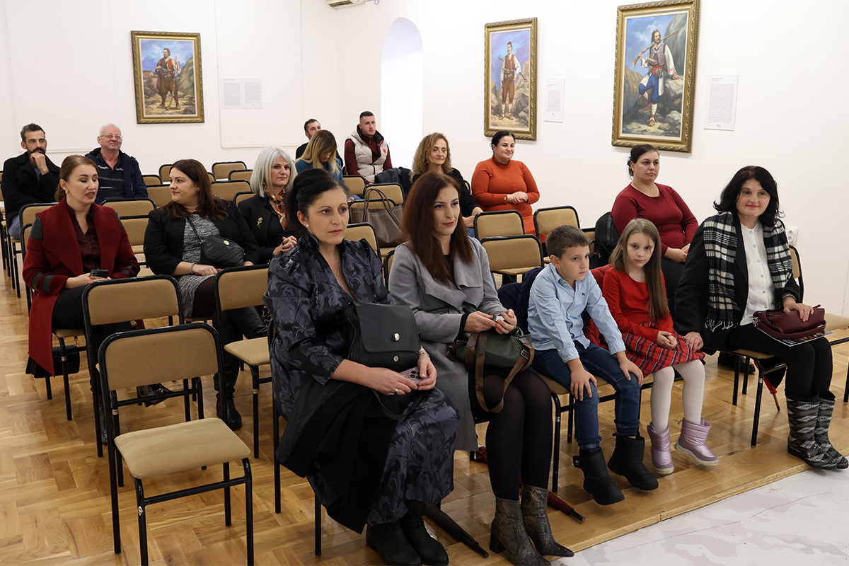 J Bratic 2.jpg (780 KB)