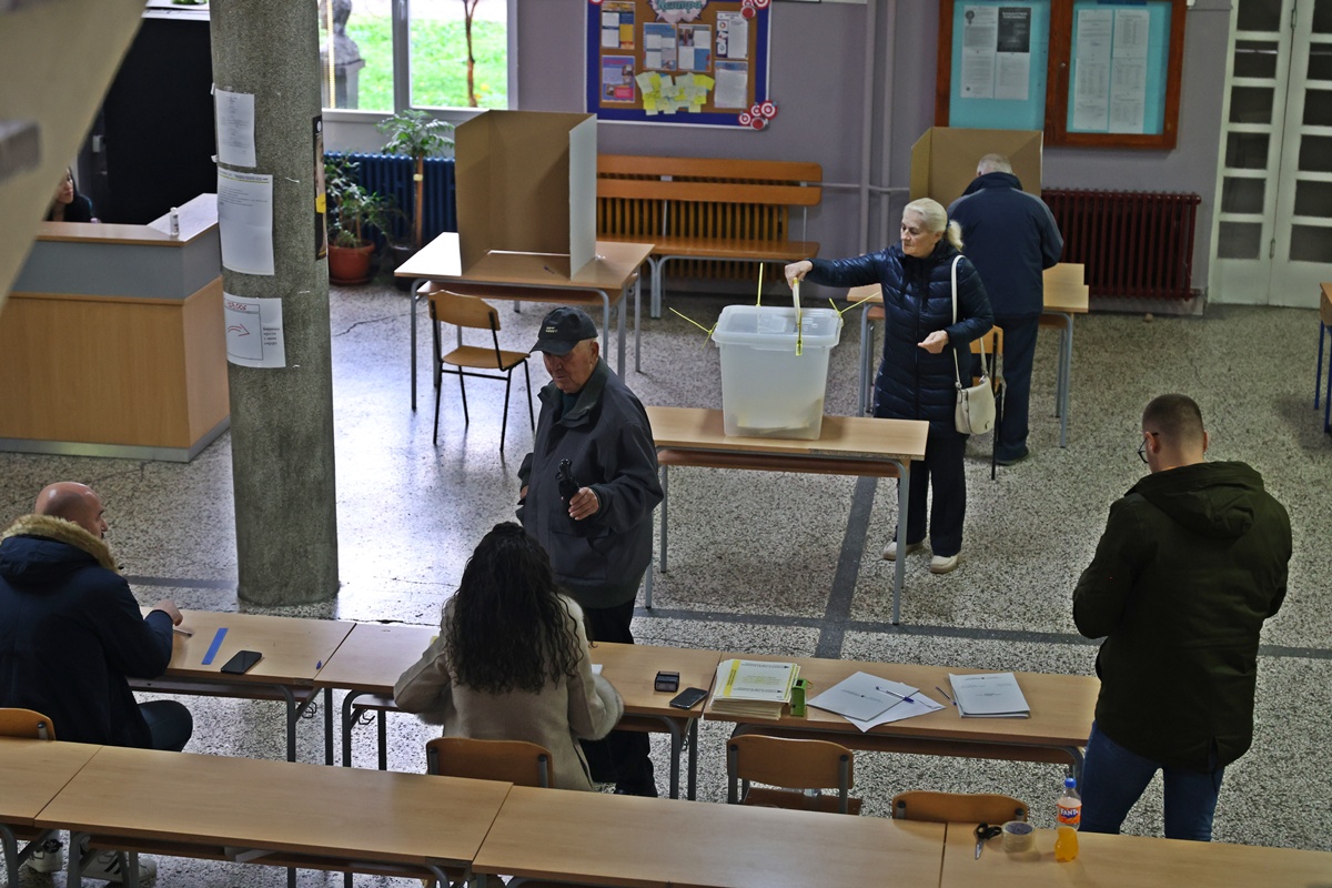 Први пресјек излазности на изборе: У Требињу гласало 15,11 % уписаних бирача