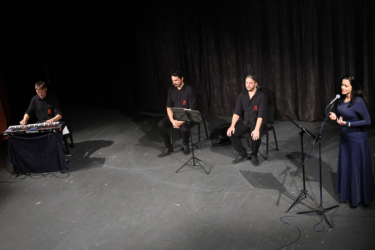 Koracima dalekim 4.jpg (556 KB)