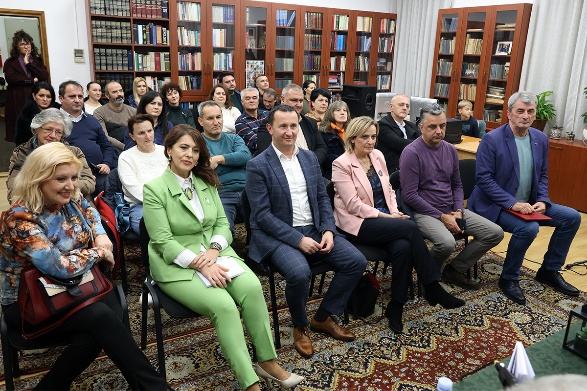 Krolanovic.jpg (1.07 MB)