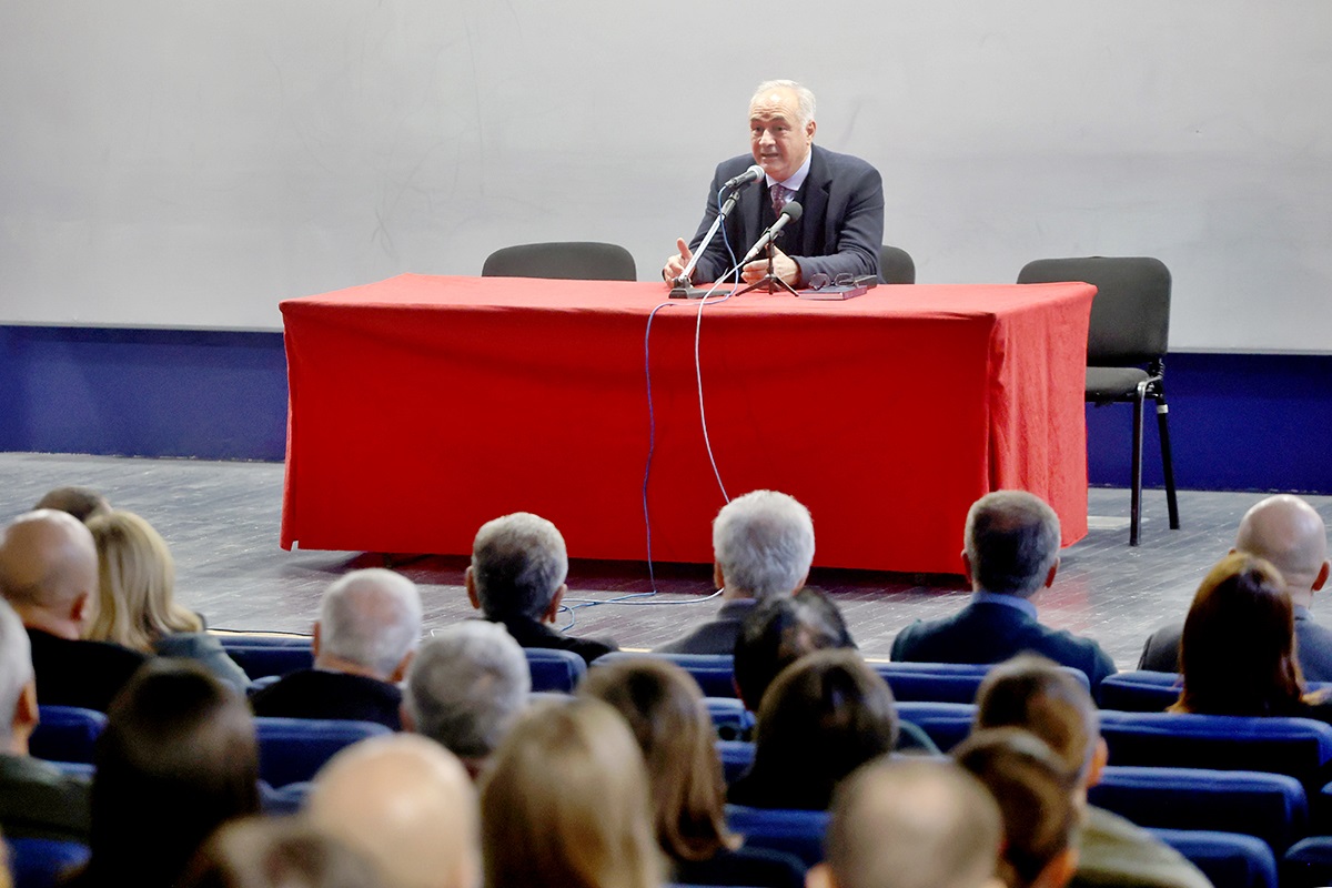 Lompar 4.jpg (223 KB)