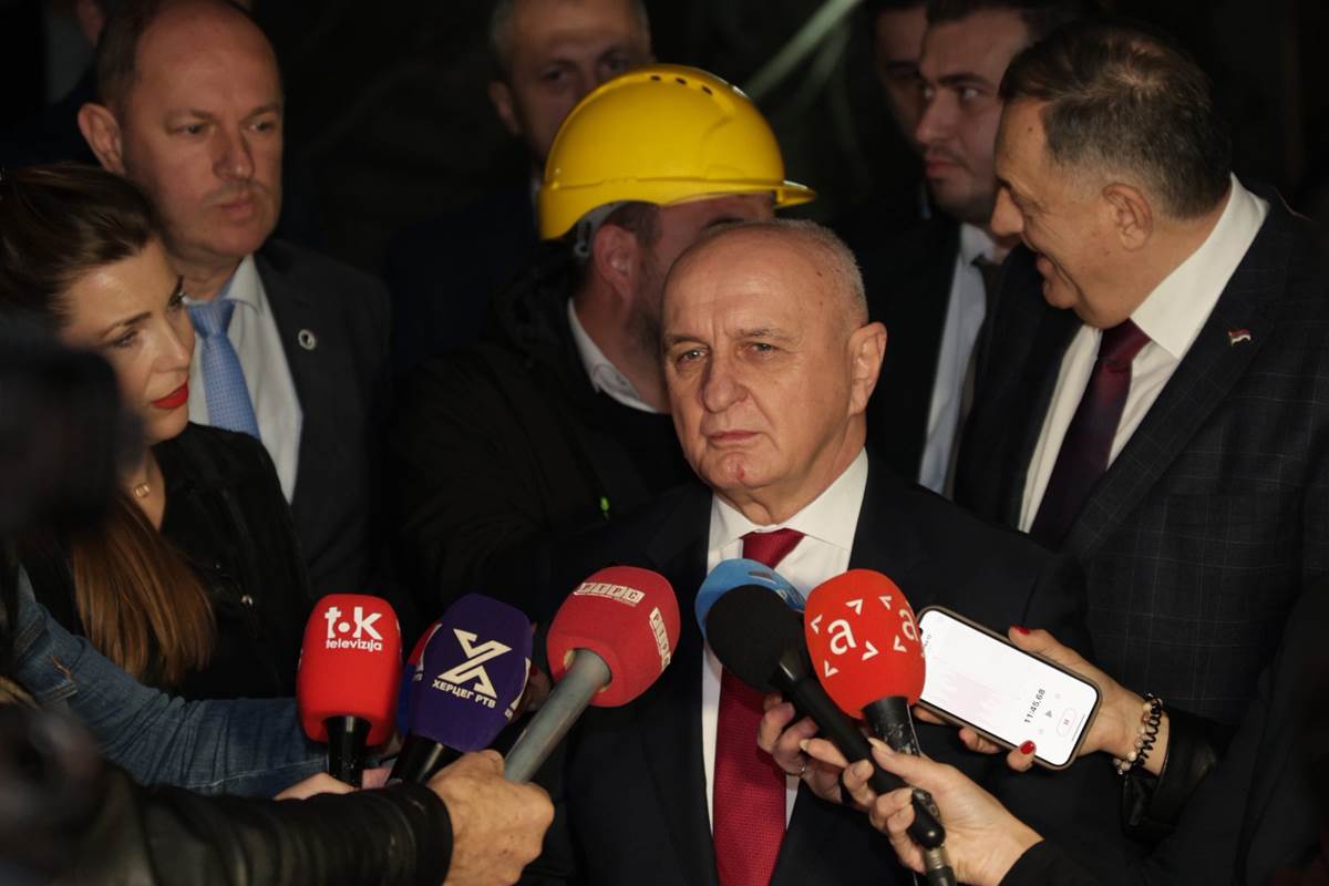 Srn2025-11-6_1258751_0.jpg (79 KB)