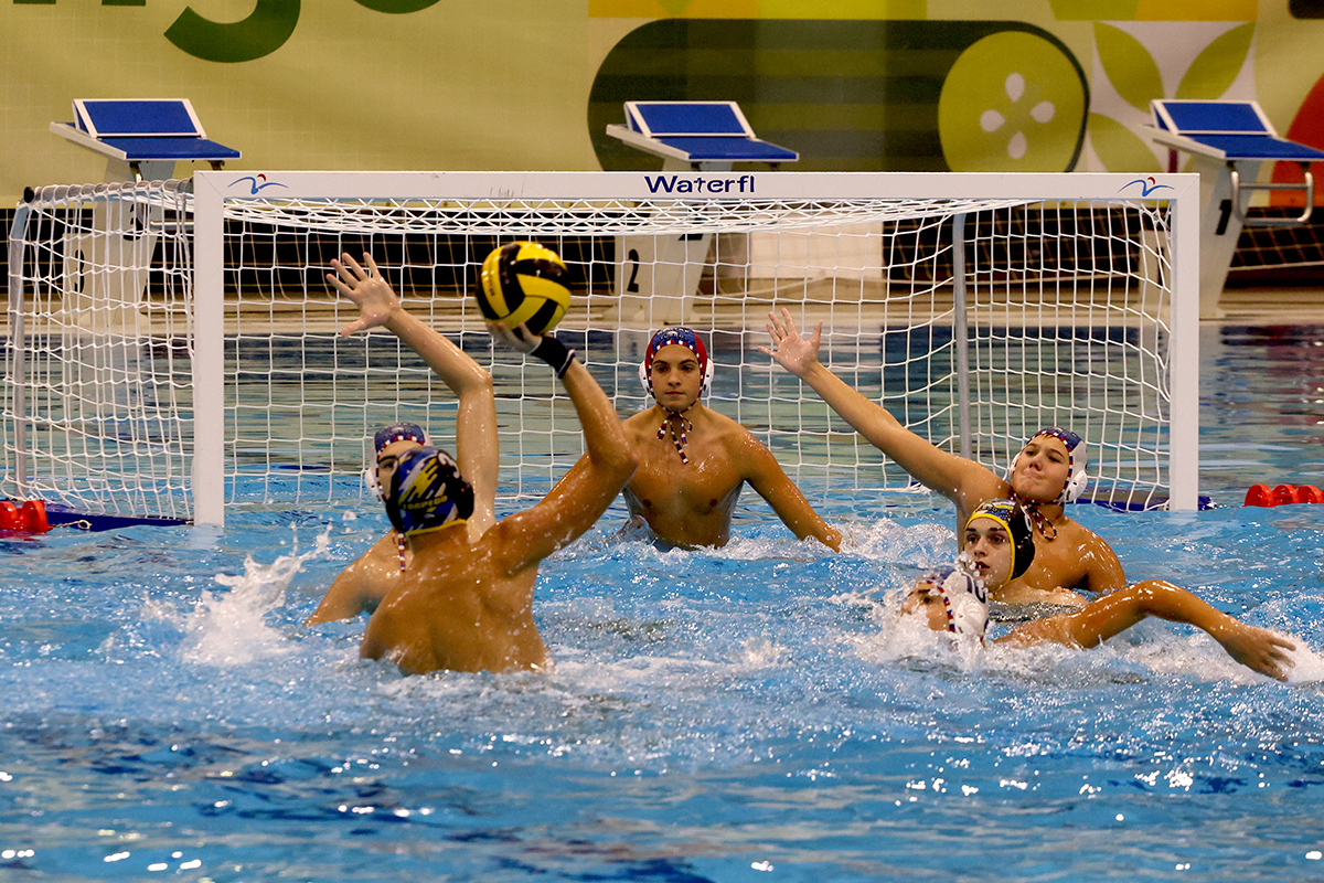 Vaterpolo.jpg (1.11 MB)