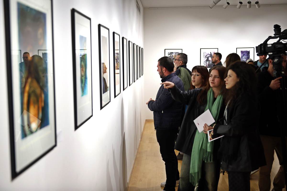 dsggder.jpg (107 KB)