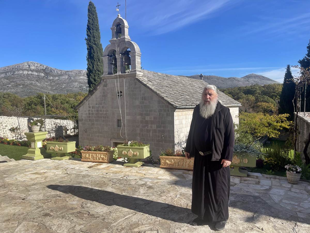 unnaglhughzug.jpg (168 KB)