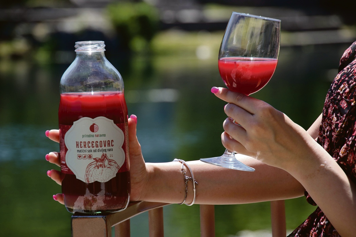 4X8A8261.JPG (244 KB)