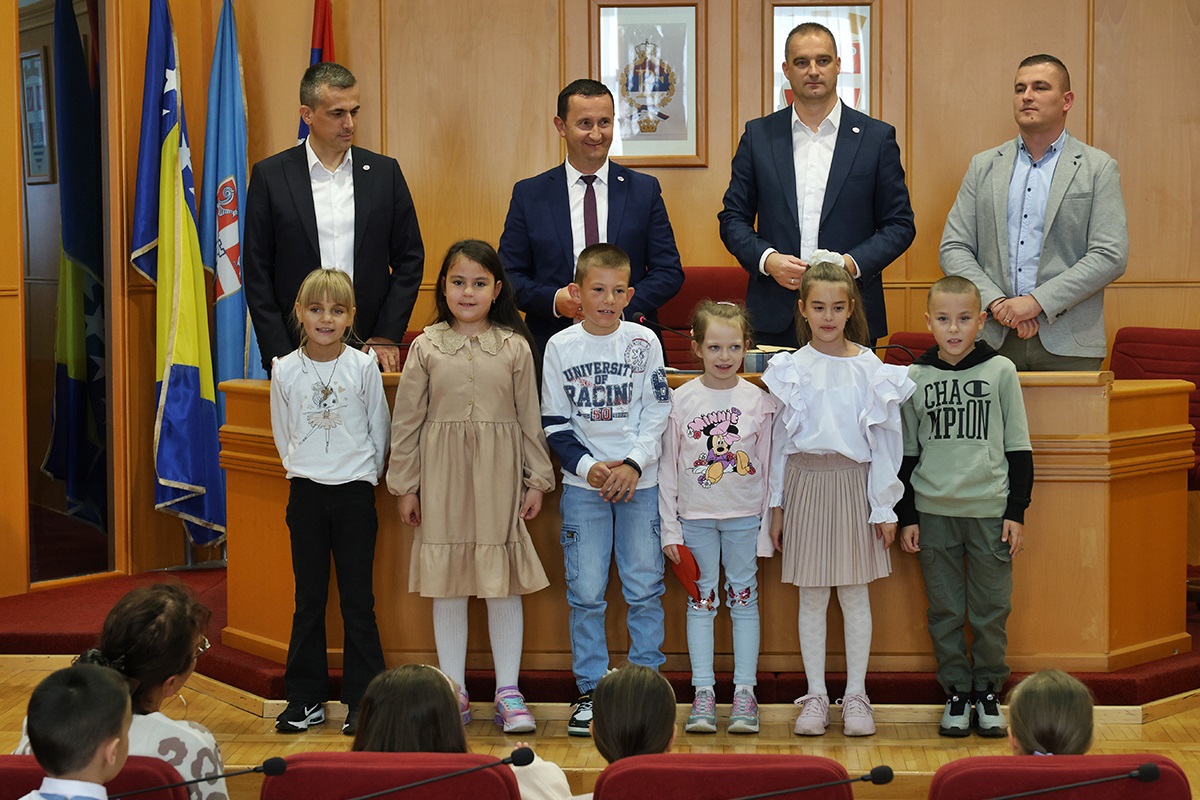 Djecija nedelja 3.jpg (332 KB)