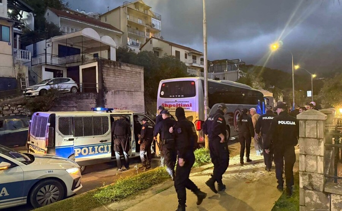 Herceg novi ovk autobusjpg.jpg (305 KB)
