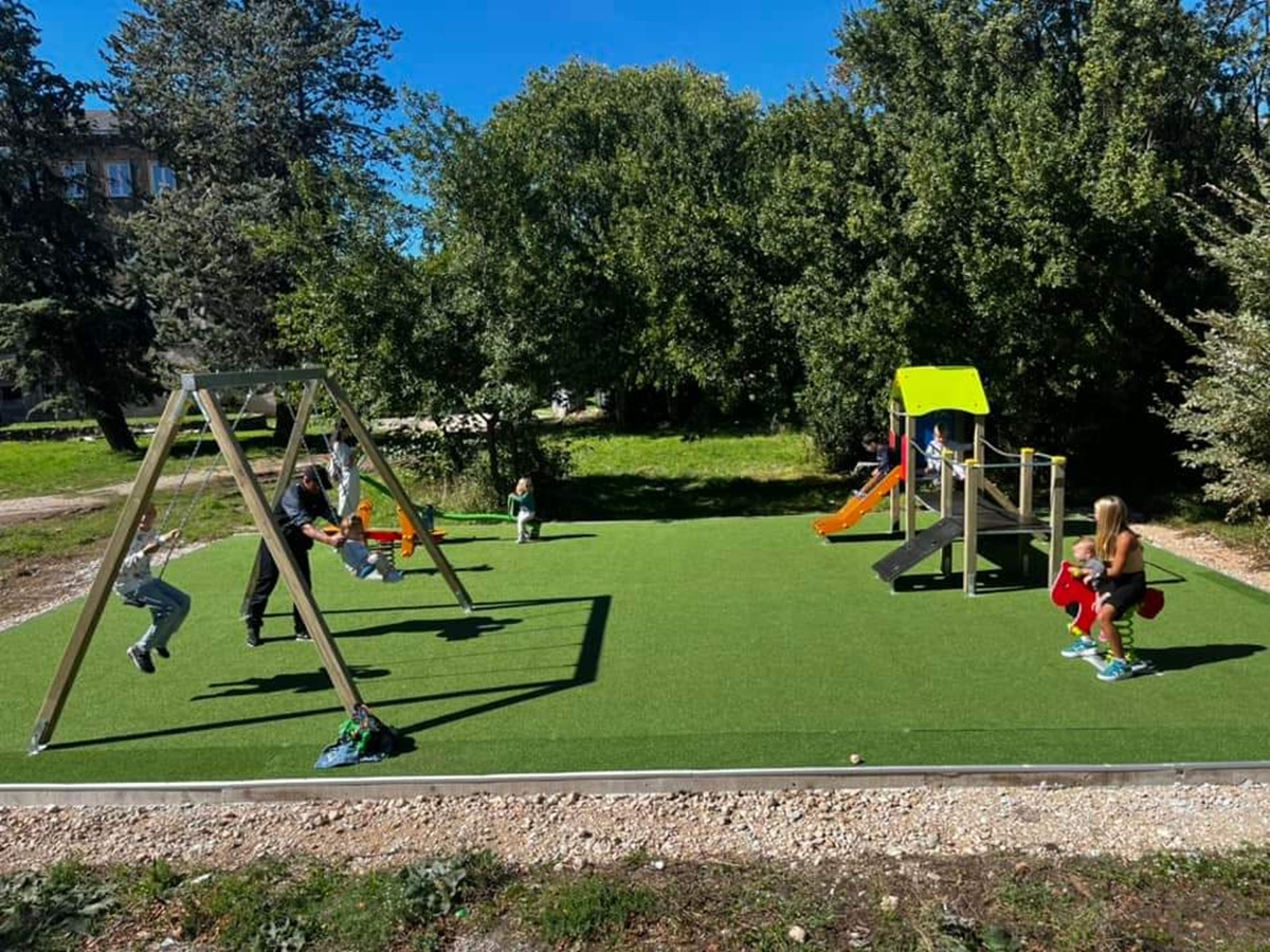 IMG-dd79226c489a6458fe35d3042d915f8a-V-1.jpg (480 KB)