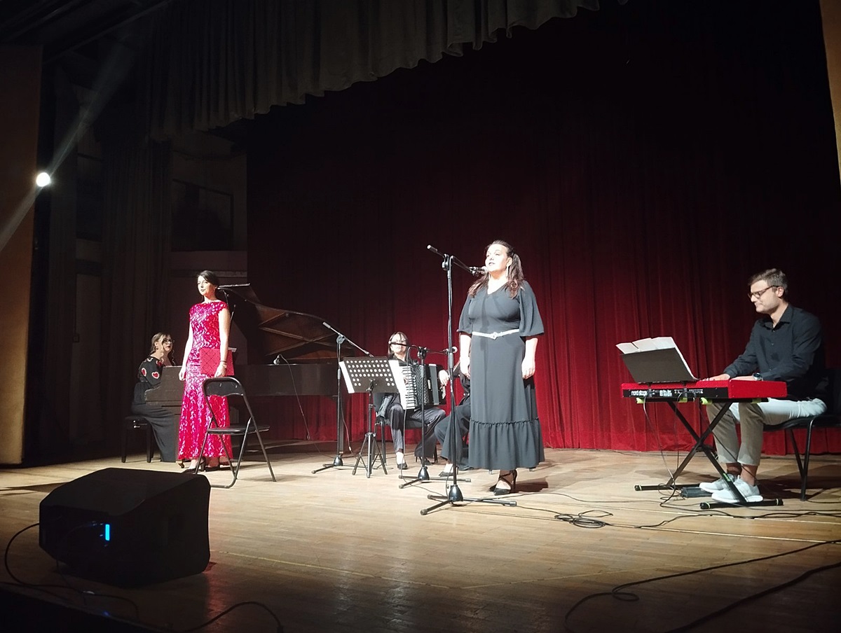 У Билећи отворен Фестивал омладинских позоришта Српске