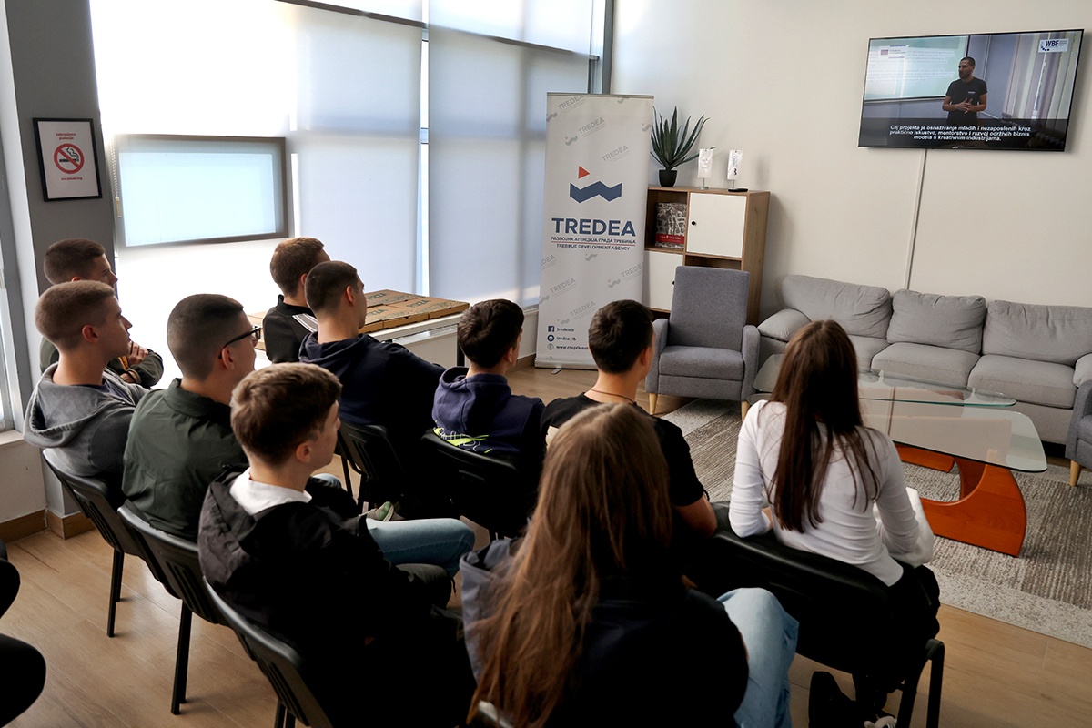 Tredea 2.jpg (279 KB)