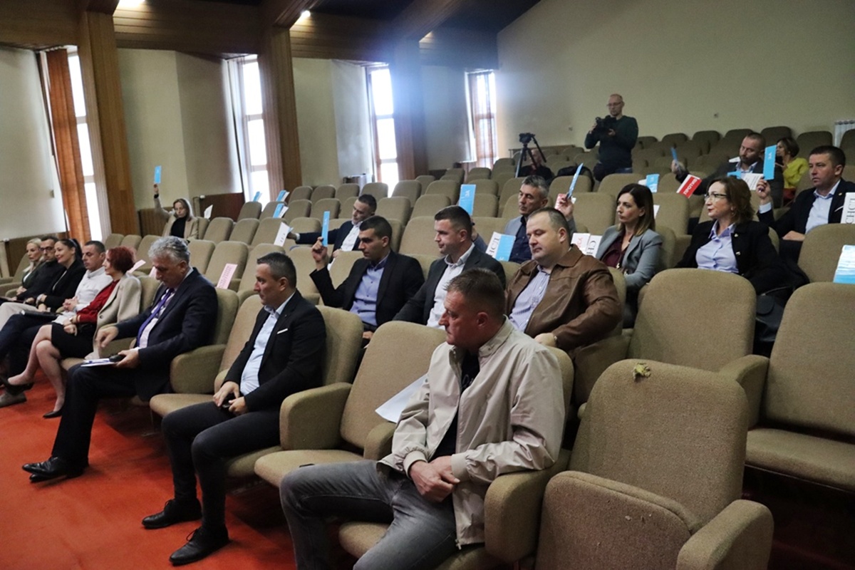 p_sjednica_4.jpg (308 KB)