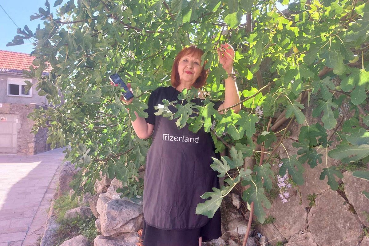 20250905155935_925691.jpg (418 KB)